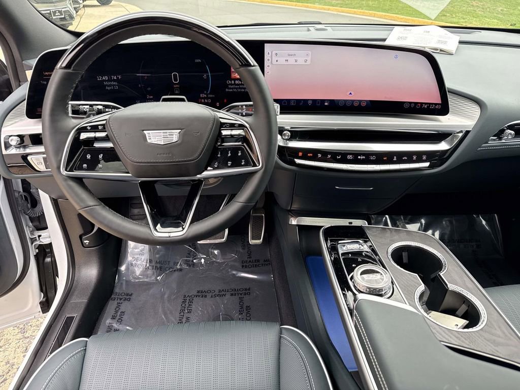 Used 2025 Cadillac Lyriq Luxury w/ Nappa Leather Package image 31