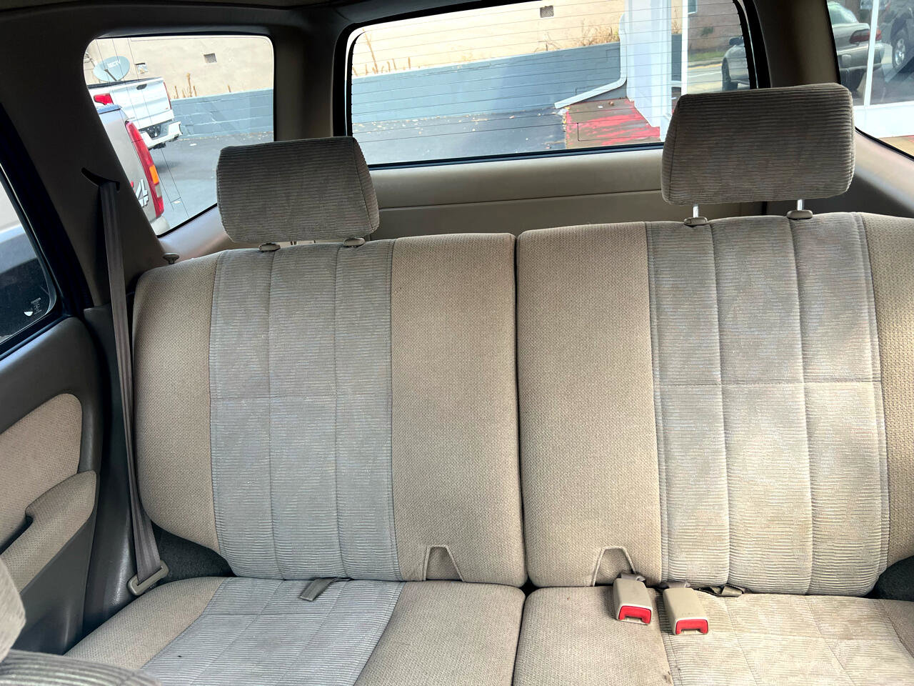 Used 2000 Toyota 4Runner SR5 image 8