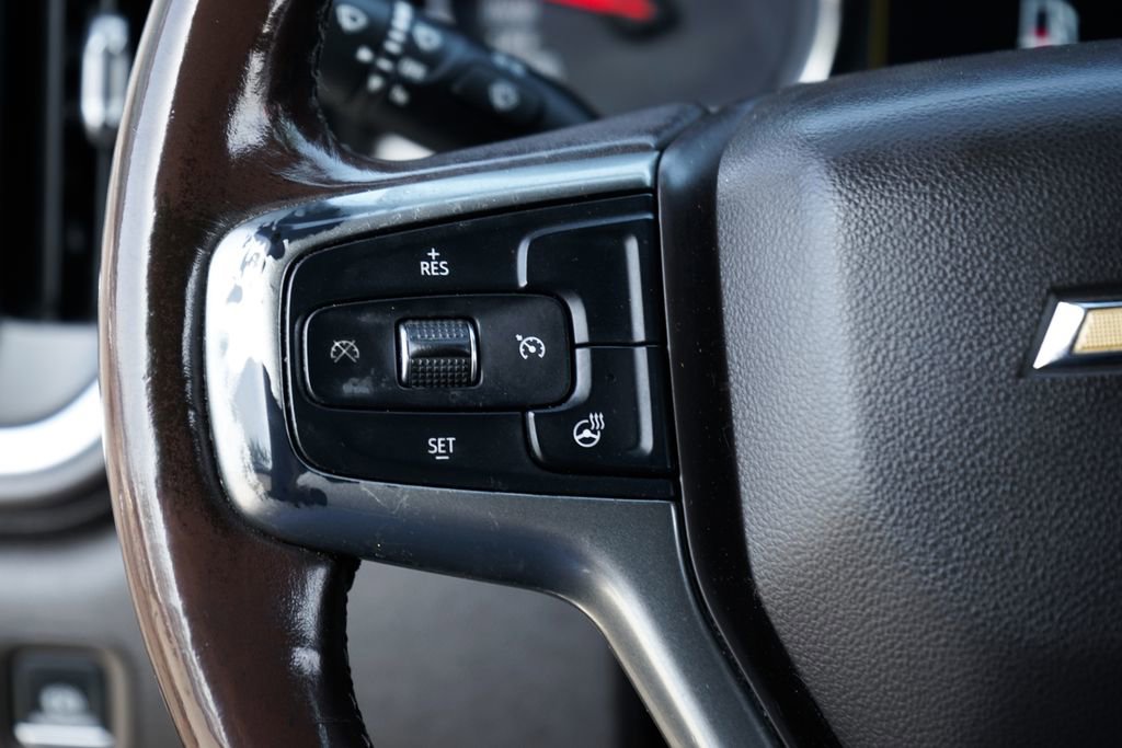 Used 2019 Chevrolet Silverado 1500 LTZ w/ LTZ Plus Package AWD/4WD image 23