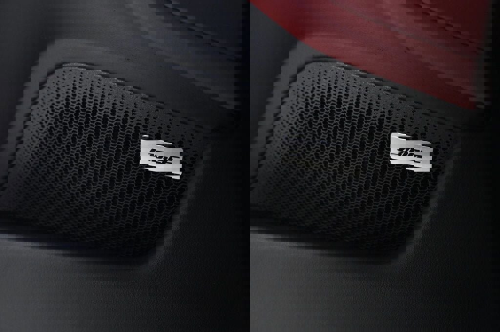 Used 2025 Porsche Taycan 4S image 21