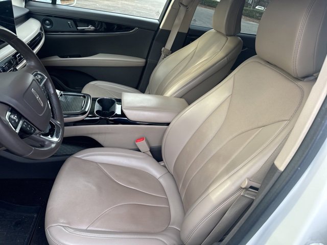 Used 2022 Lincoln Nautilus Reserve w/ Equipment Group 201A image 10