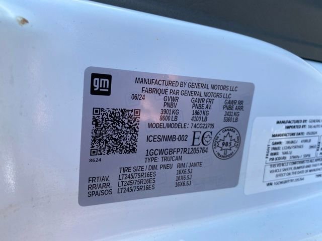 Certified 2024 Chevrolet Express 2500 Extended image 21