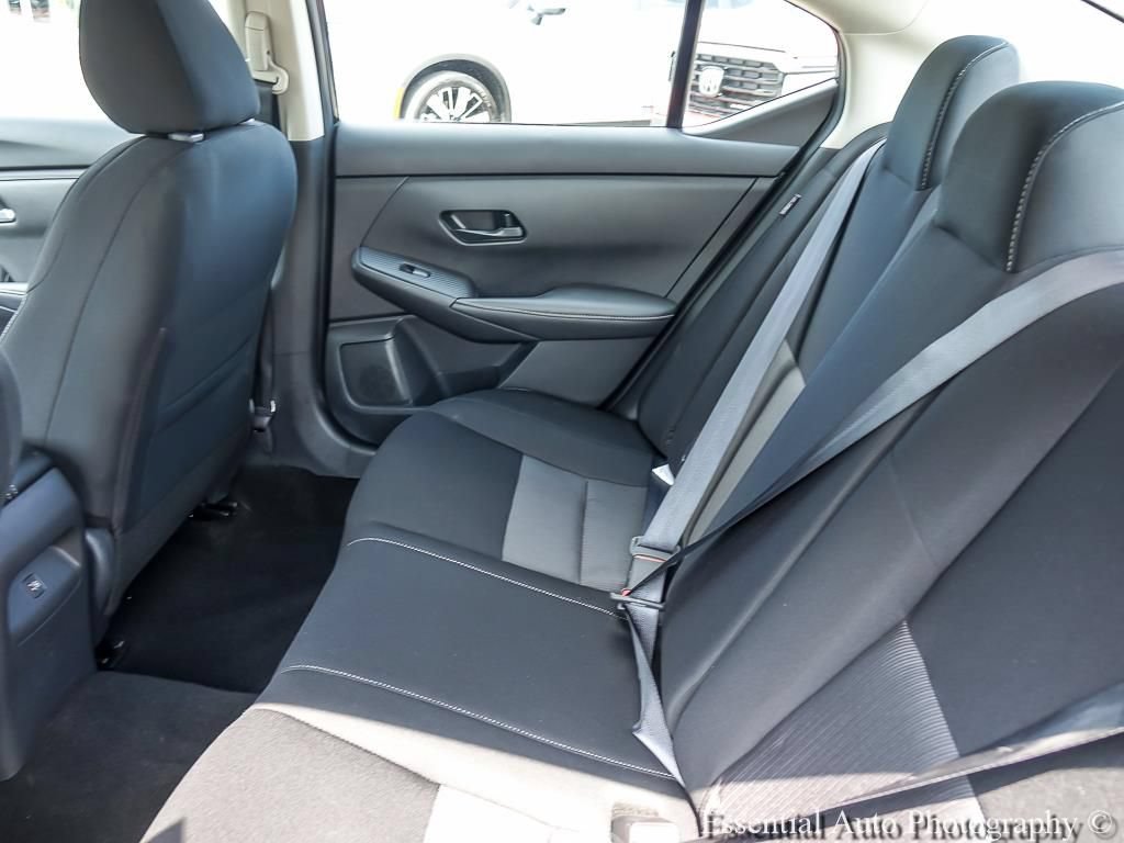 Used 2025 Nissan Sentra SV FWD image 12