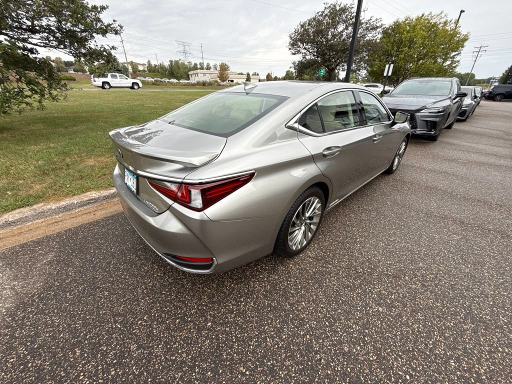 Used 2019 Lexus ES 300h FWD image 27