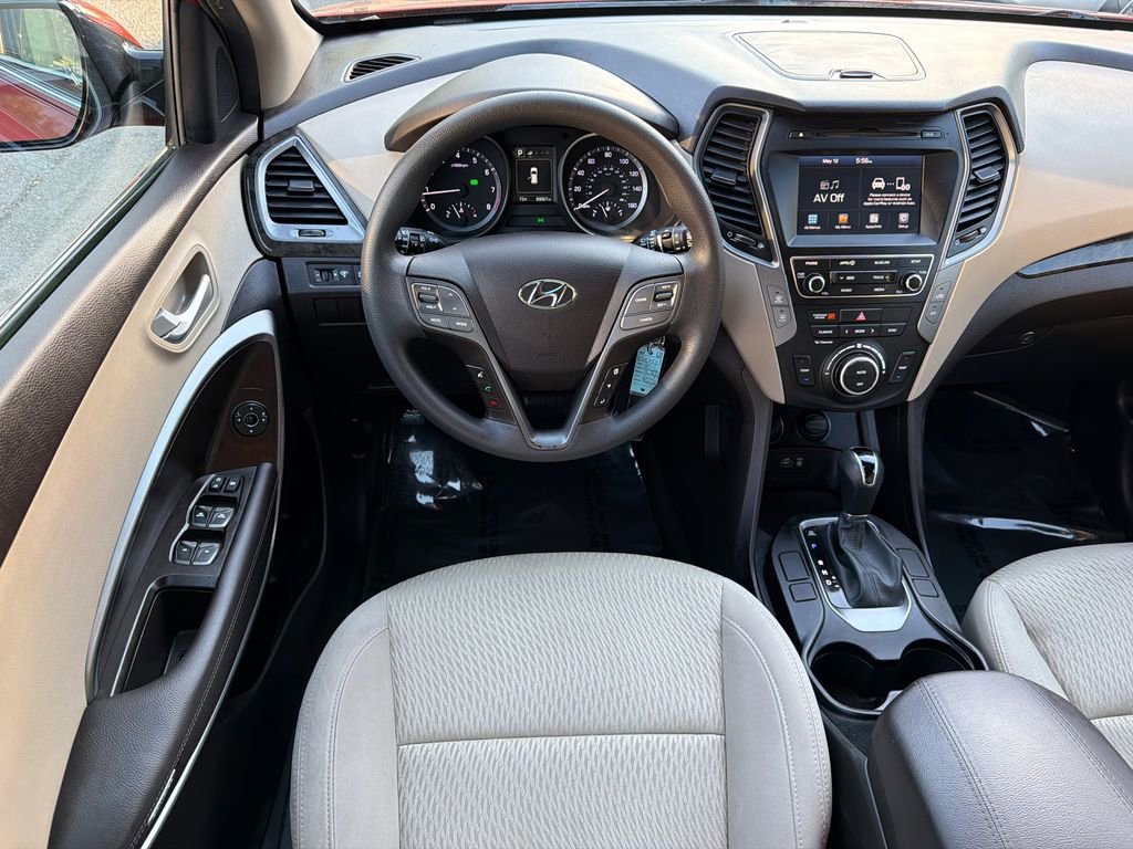 Used 2017 Hyundai Santa Fe Sport FWD image 18