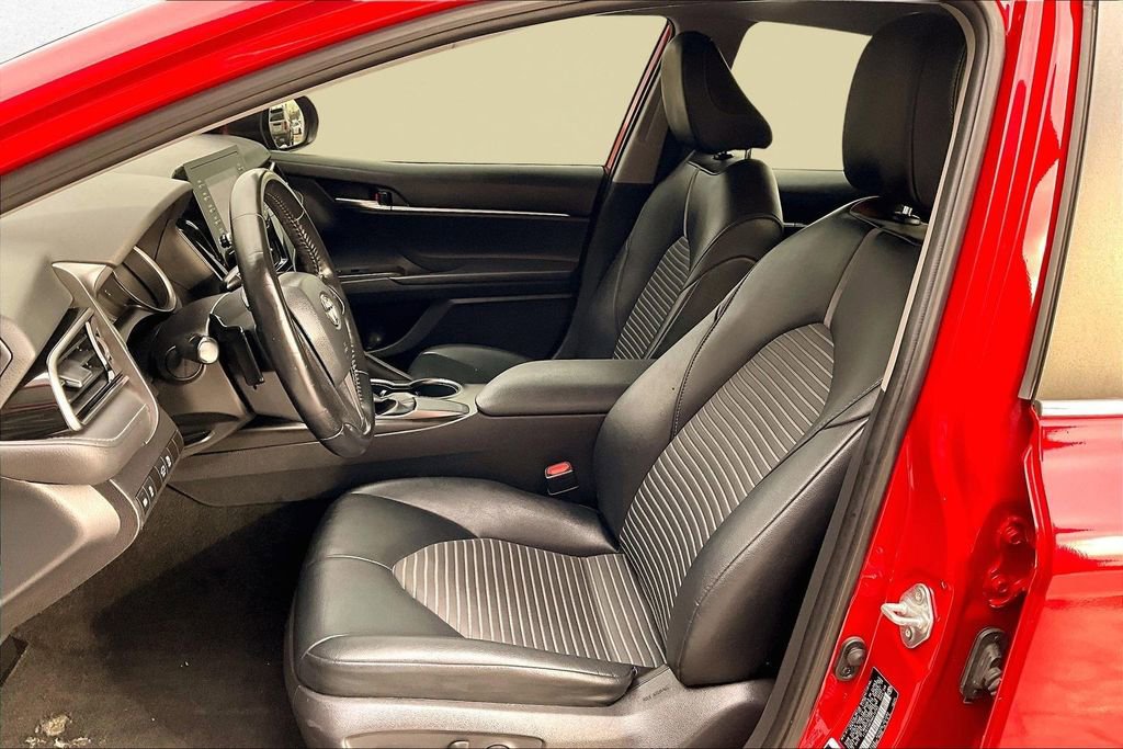 Used 2021 Toyota Camry SE image 20