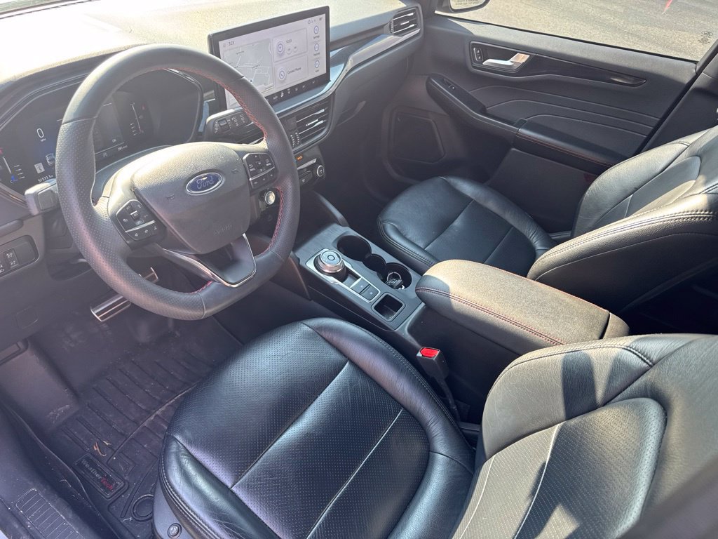 Used 2023 Ford Escape ST-Line w/ Tech Pack #1 FWD image 8
