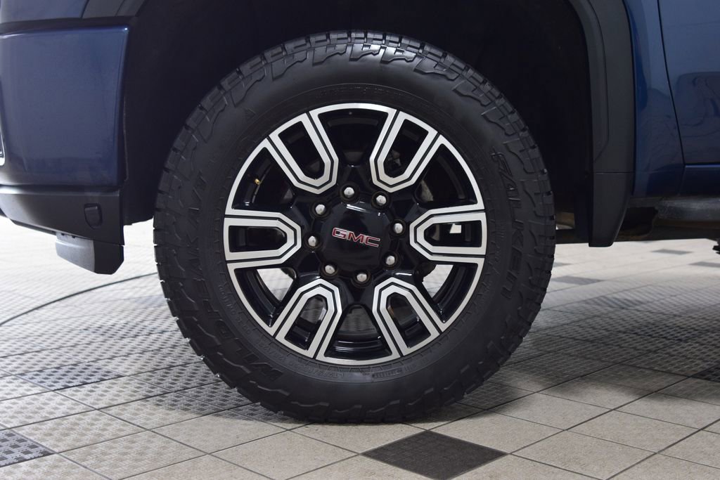 Used 2022 GMC Sierra 3500 AT4 w/ AT4 Preferred Package image 31