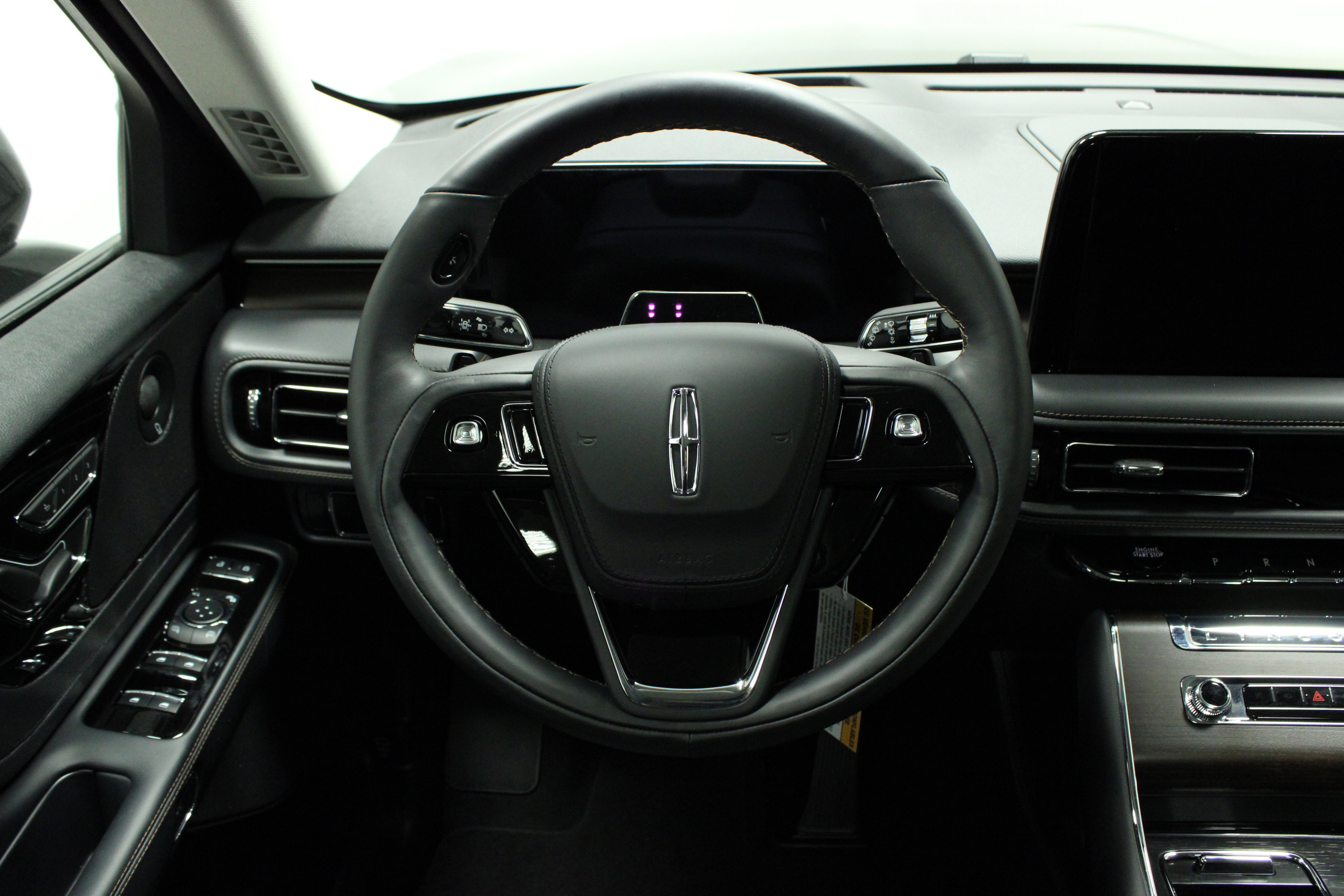 New 2026 Lincoln Aviator Reserve w/ Jet Appearance Package image 18