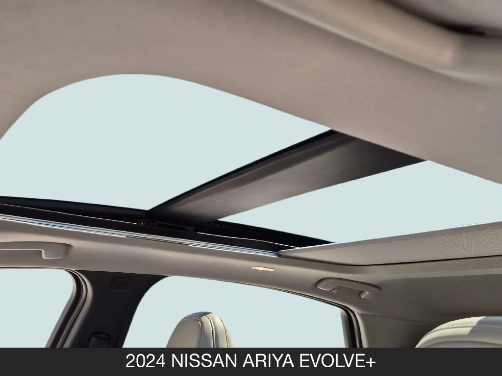 Used 2024 Nissan Ariya FWD image 16