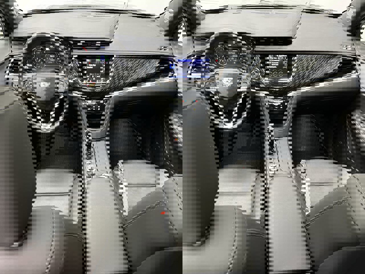 Certified 2024 Cadillac XT6 Premium Luxury w/ LPO, Floor Liner Package image 4