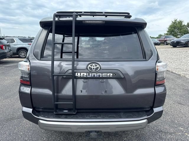 Used 2019 Toyota 4Runner TRD Off-Road Premium AWD/4WD image 7