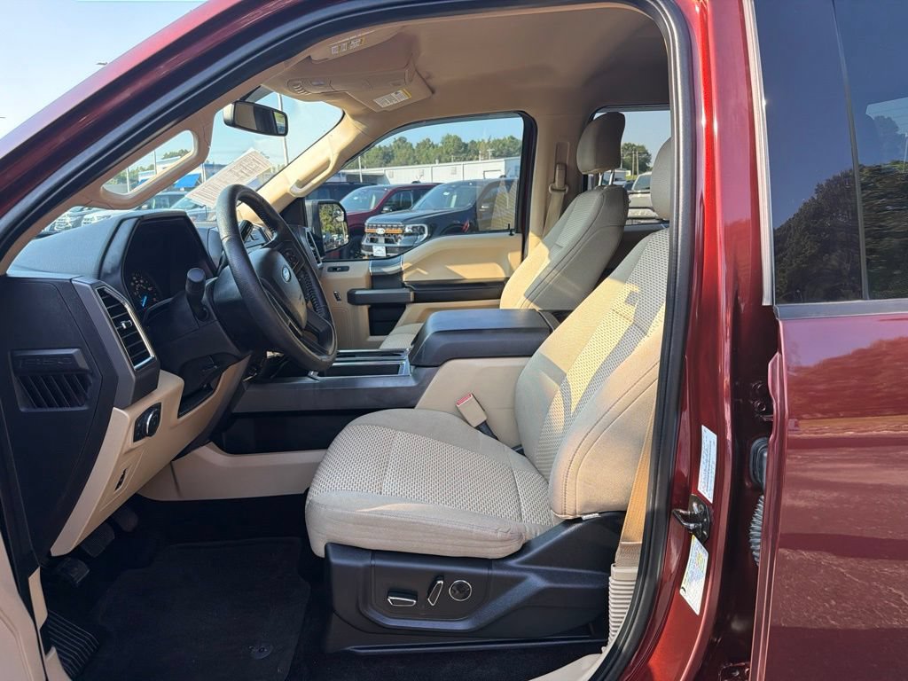 Used 2015 Ford F150 XLT w/ Equipment Group 302A Luxury RWD image 18