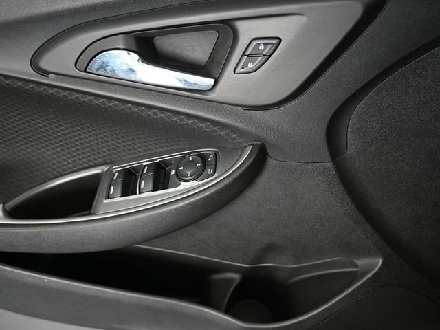 Used 2023 Chevrolet Malibu LT image 38