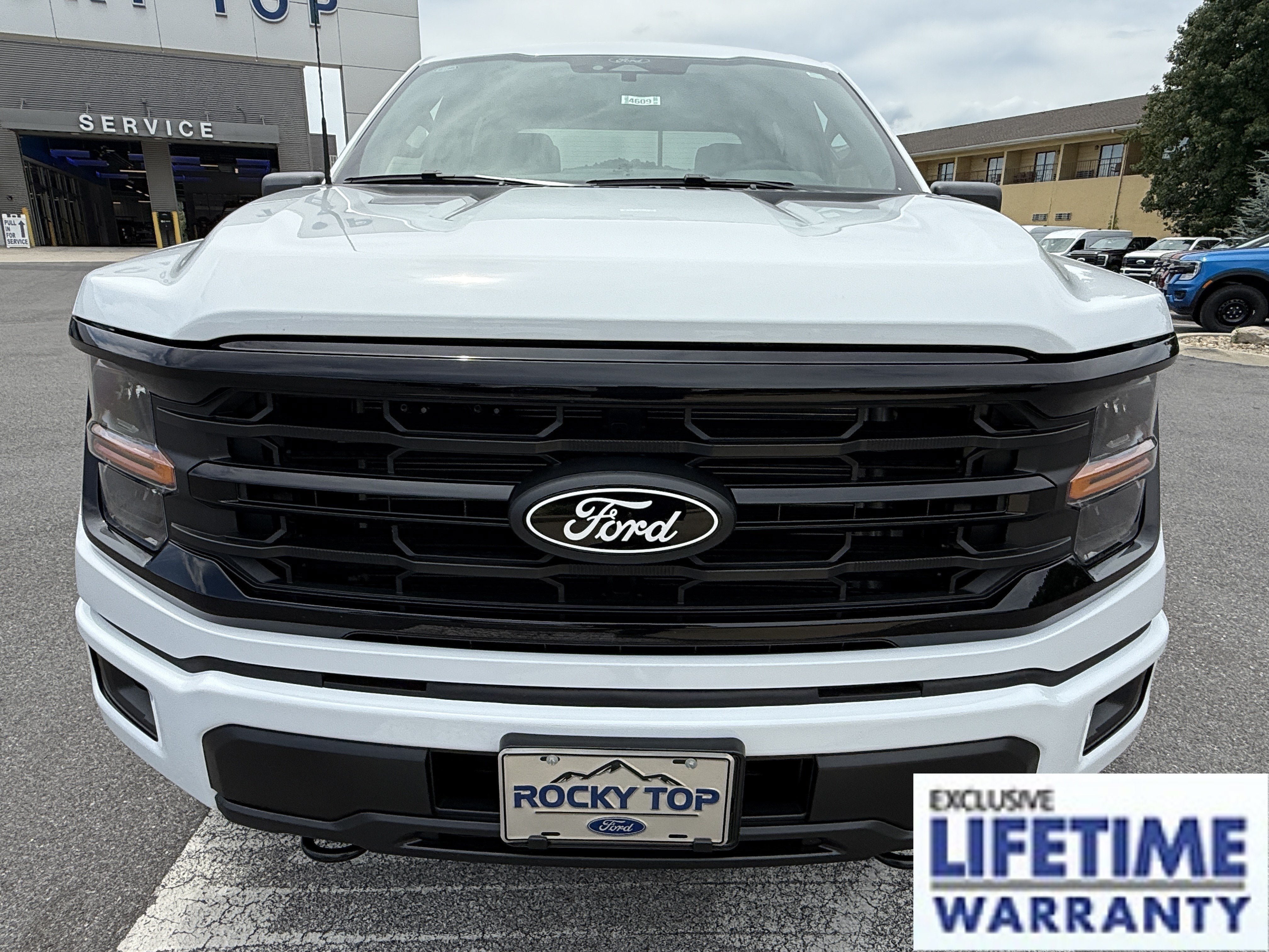 New 2026 Ford F150 XLT w/ XLT Black Appearance Package AWD/4WD image 2