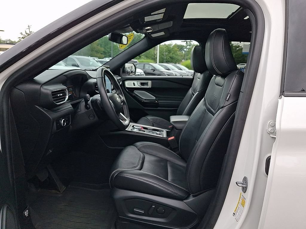 Used 2024 Ford Explorer ST w/ Equipment Group 401A AWD/4WD image 13