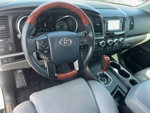 Used 2018 Toyota Sequoia Platinum AWD/4WD image 16