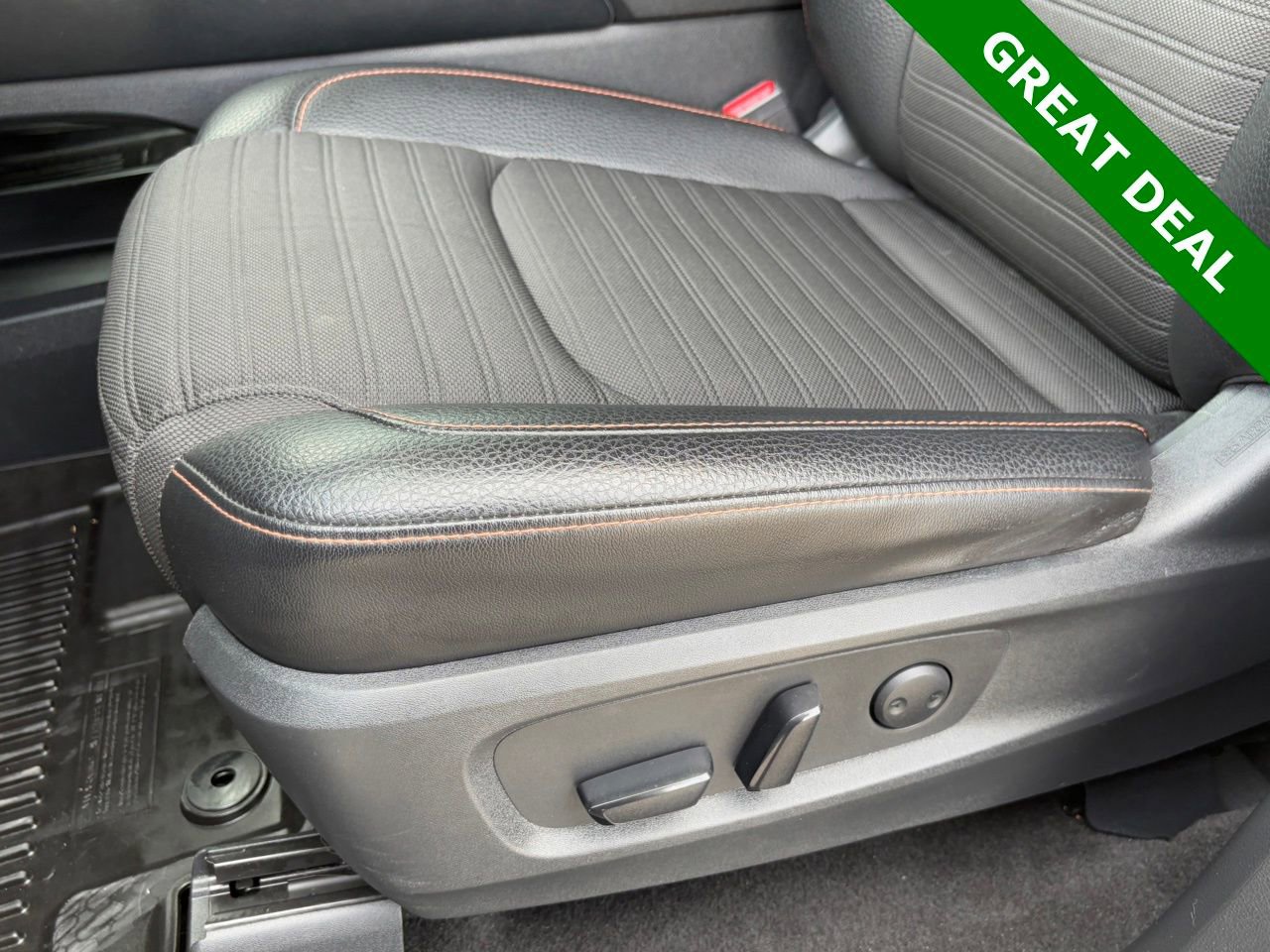 Used 2023 Nissan Pathfinder Rock Creek AWD/4WD image 34