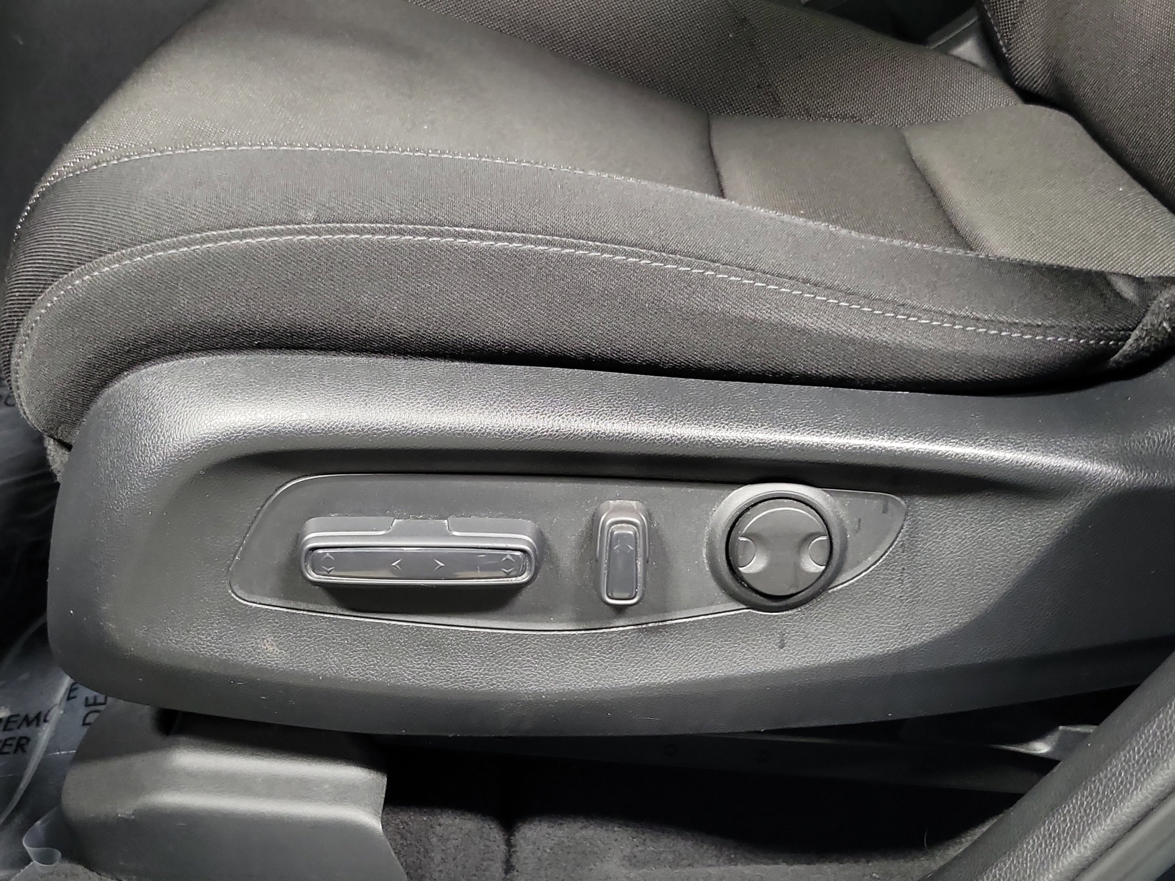 Used 2023 Honda CR-V EX image 23