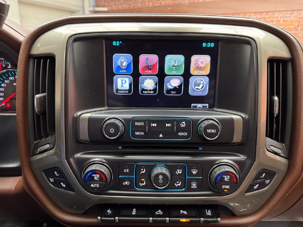 Used 2015 Chevrolet Silverado 1500 High Country w/ High Country Premium Package AWD/4WD image 19