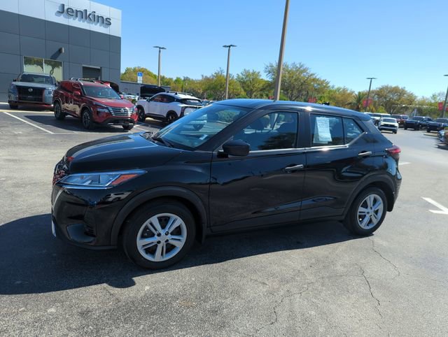 Certified 2021 Nissan Kicks S image 13