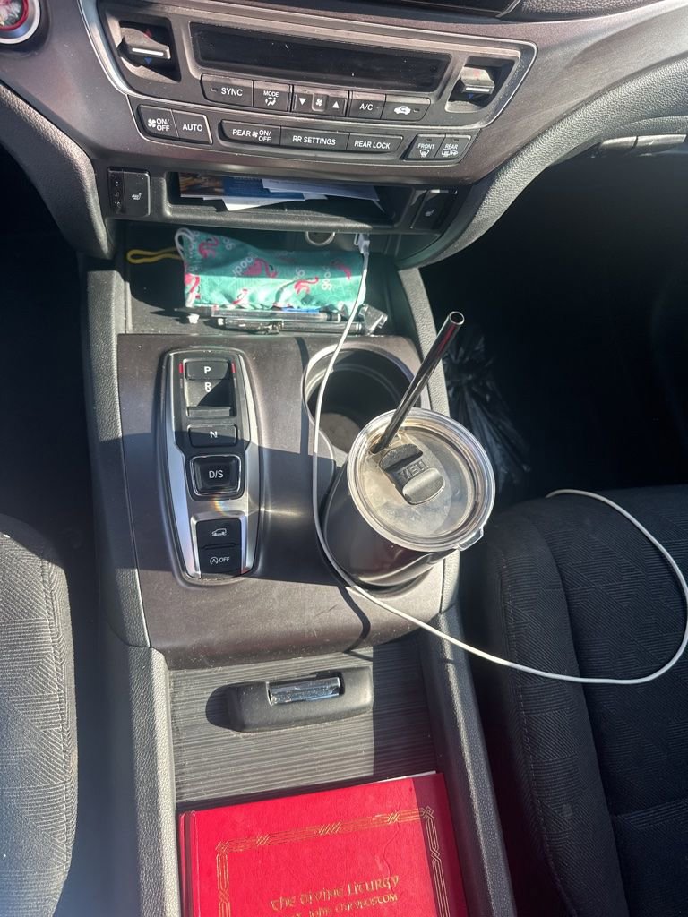 Used 2022 Honda Pilot Sport image 13