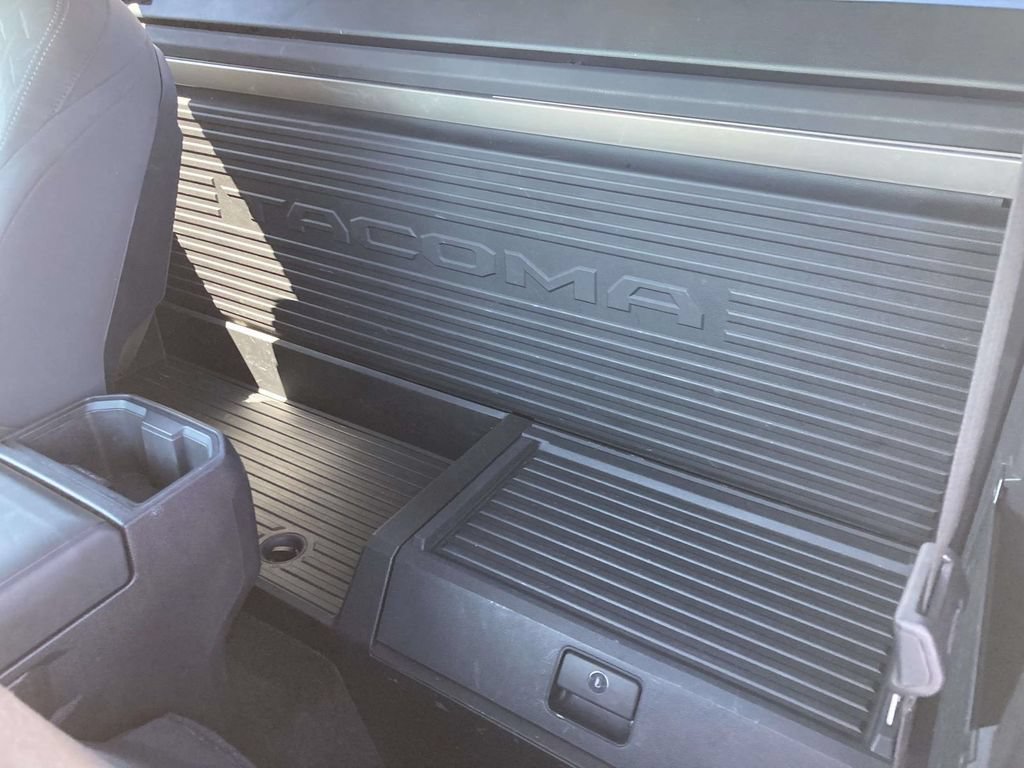 Used 2024 Toyota Tacoma SR RWD image 15