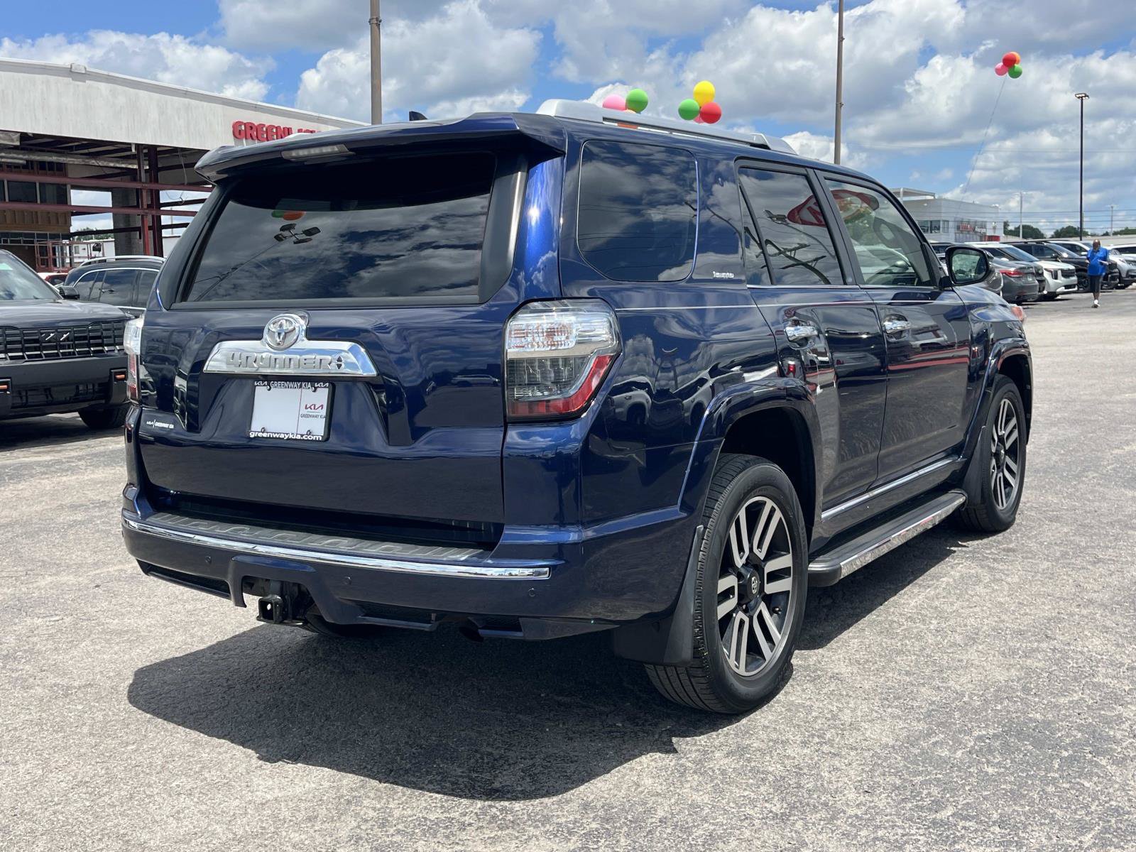 Used 2017 Toyota 4Runner Limited AWD/4WD image 7