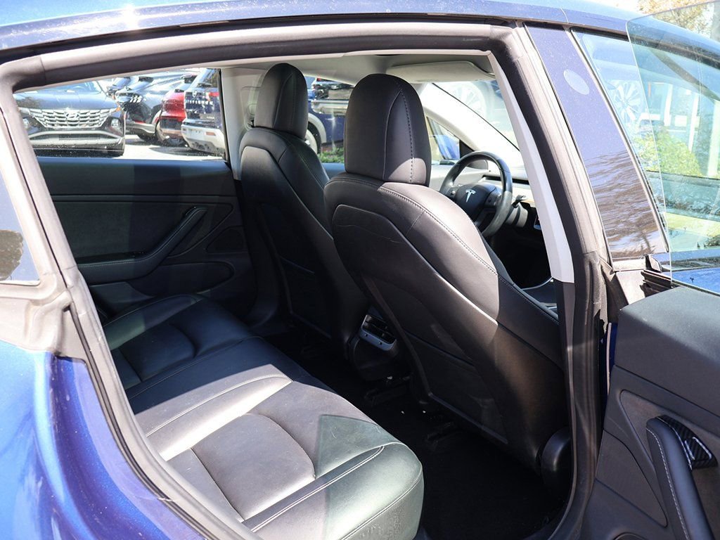 Used 2018 Tesla Model 3 Performance image 32