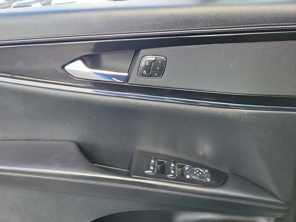 Certified 2023 Lincoln Nautilus FWD w/ Premium Package image 20