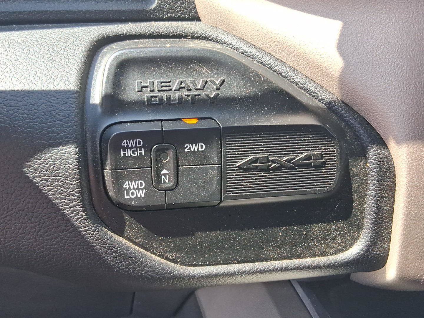 Used 2022 RAM 3500 Laramie AWD/4WD image 18