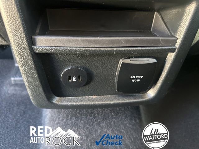 Used 2024 Ford Edge Titanium image 13