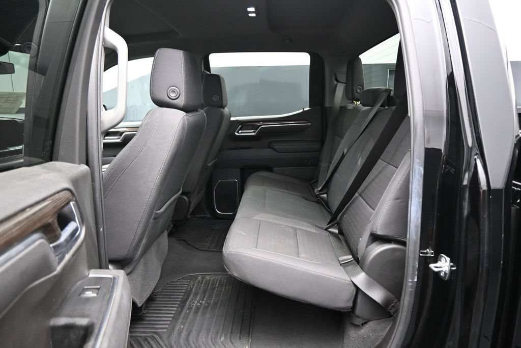 Used 2026 Chevrolet Silverado 1500 LT AWD/4WD image 24