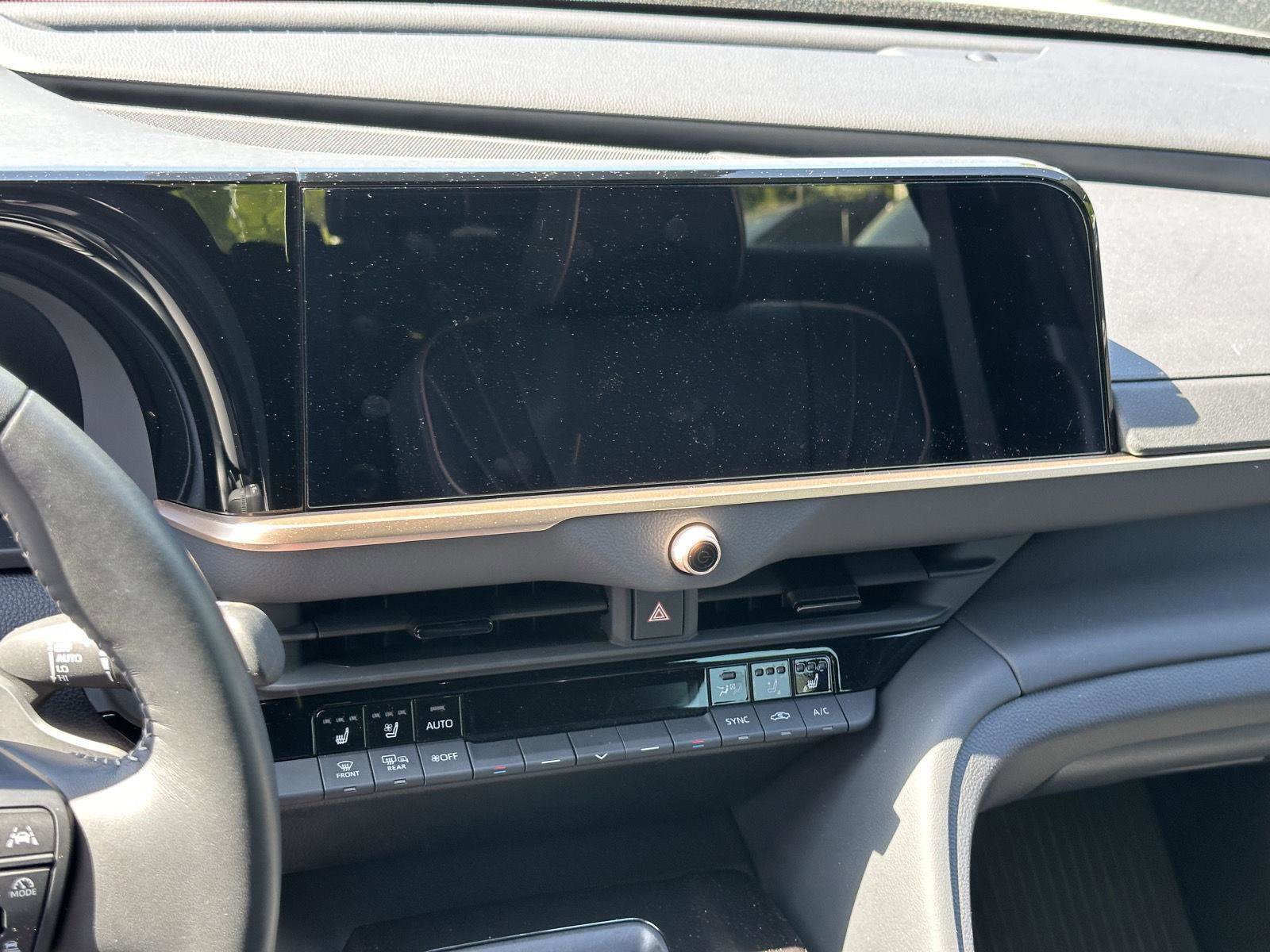 Certified 2025 Toyota Crown Signia w/ Advanced Technology Package AWD/4WD image 11