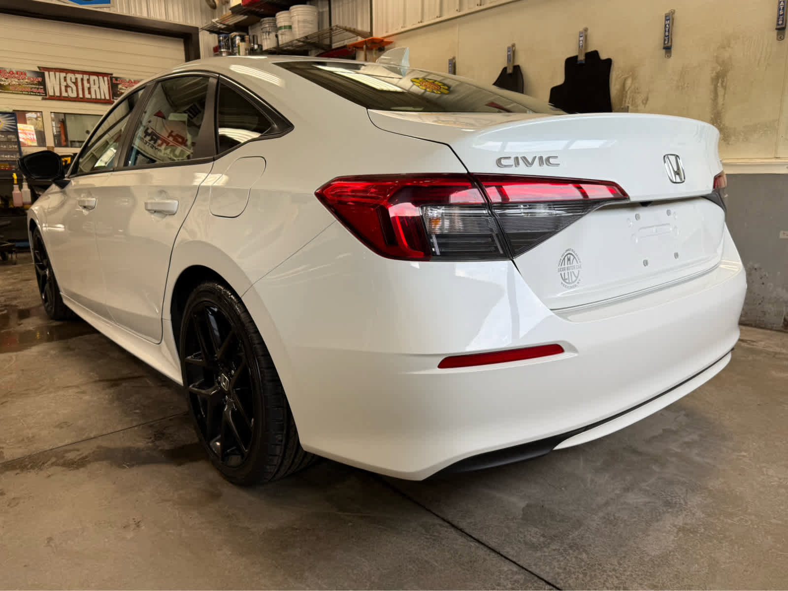 Used 2023 Honda Civic Sport image 8