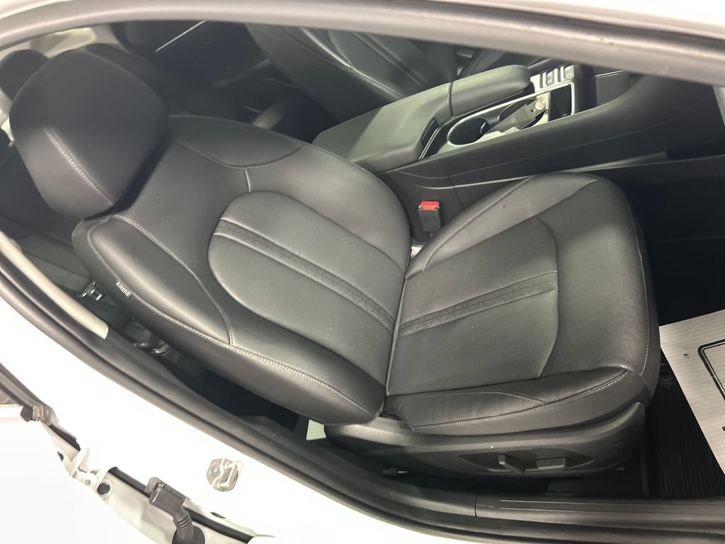 Used 2025 Hyundai Sonata Limited FWD image 24