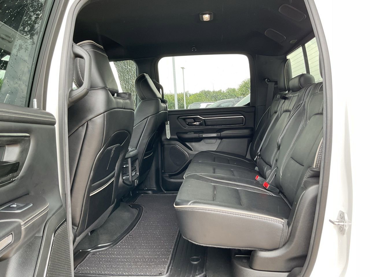 Used 2023 RAM 1500 Limited AWD/4WD image 12