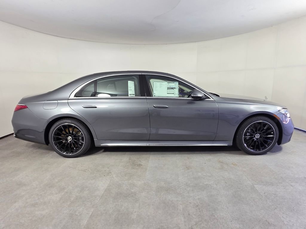 New 2026 Mercedes-Benz S 580 4MATIC Sedan image 3