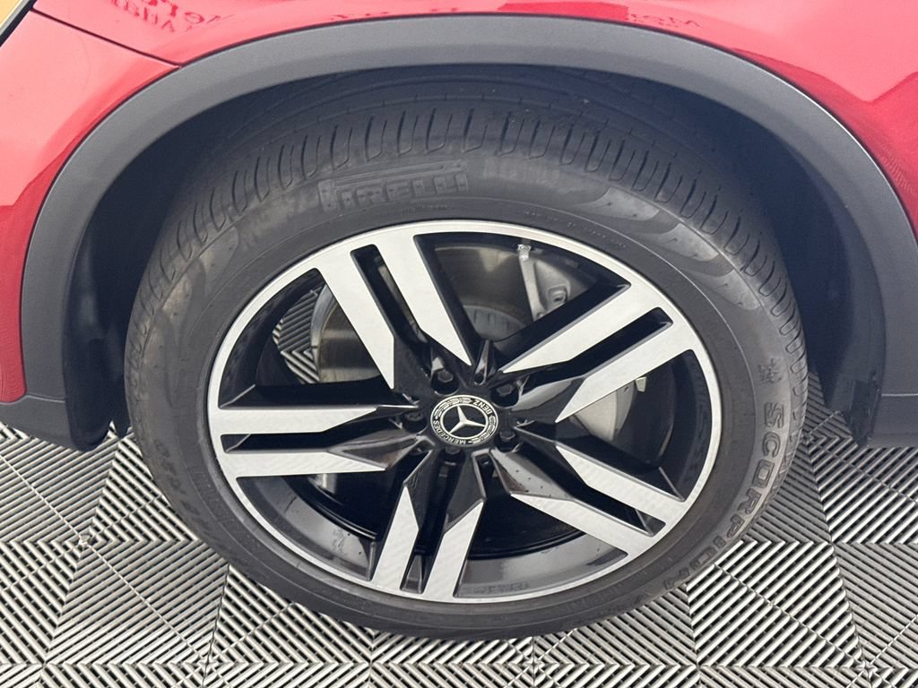 Certified 2021 Mercedes-Benz GLC 300 image 12