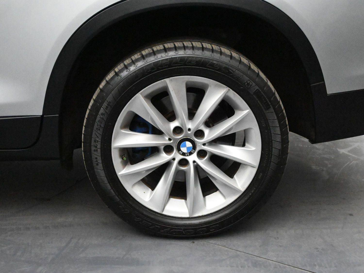 Used 2017 BMW X3 xDrive28i AWD/4WD image 12