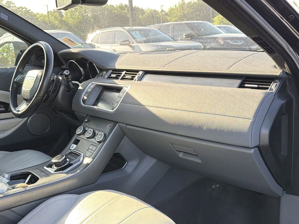 Used 2018 Land Rover Range Rover Evoque SE Premium AWD/4WD image 16