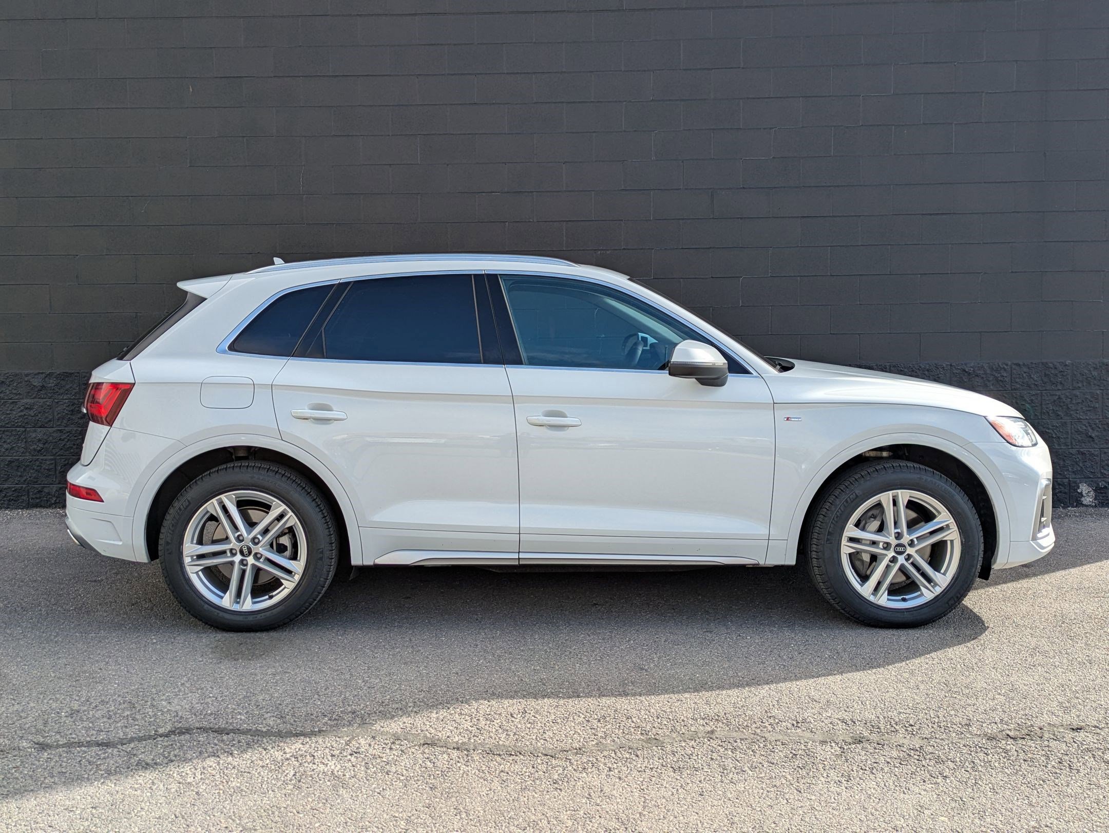 Used 2021 Audi Q5 e Premium image 4