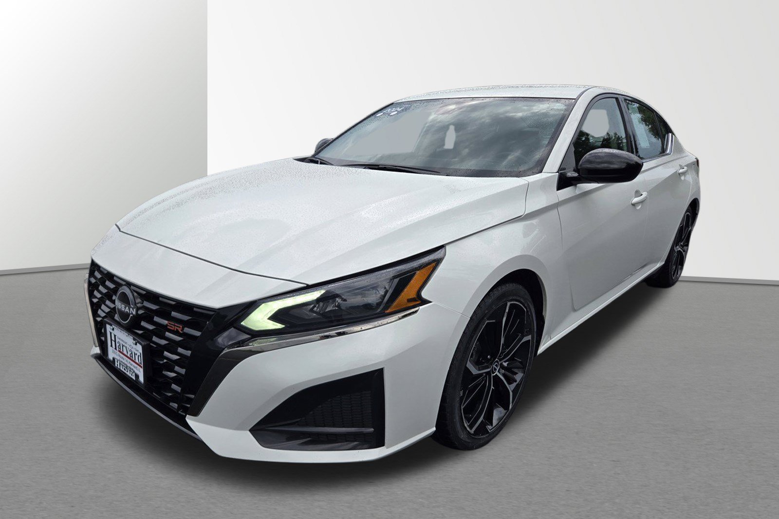 Used 2024 Nissan Altima 2.5 SR FWD image 3