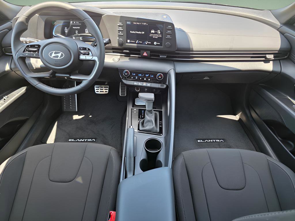 New 2026 Hyundai Elantra Sport FWD image 15