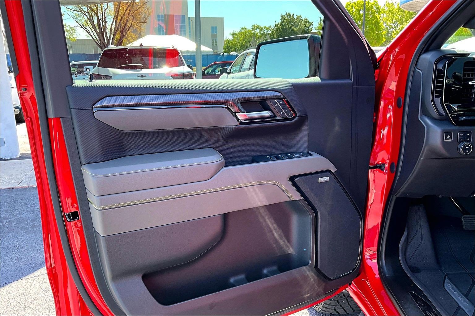 Certified 2023 Chevrolet Silverado 1500 ZR2 w/ Technology Package AWD/4WD image 20