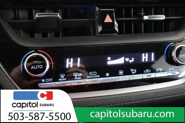 Used 2022 Toyota Corolla Cross XLE image 23