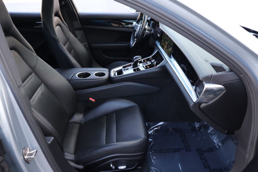 Used 2019 Porsche Panamera 4 AWD/4WD image 33