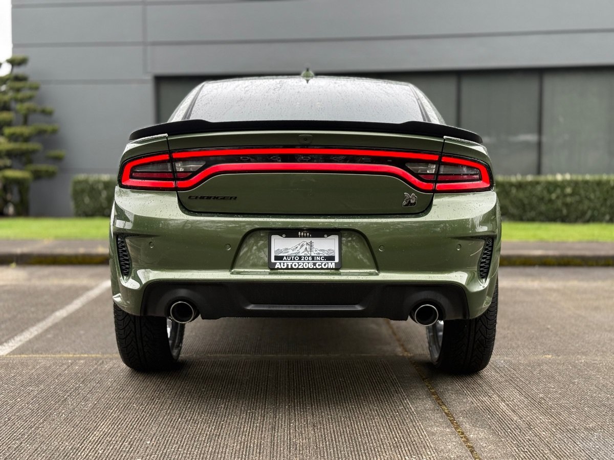 Used 2023 Dodge Charger Scat Pack RWD image 4
