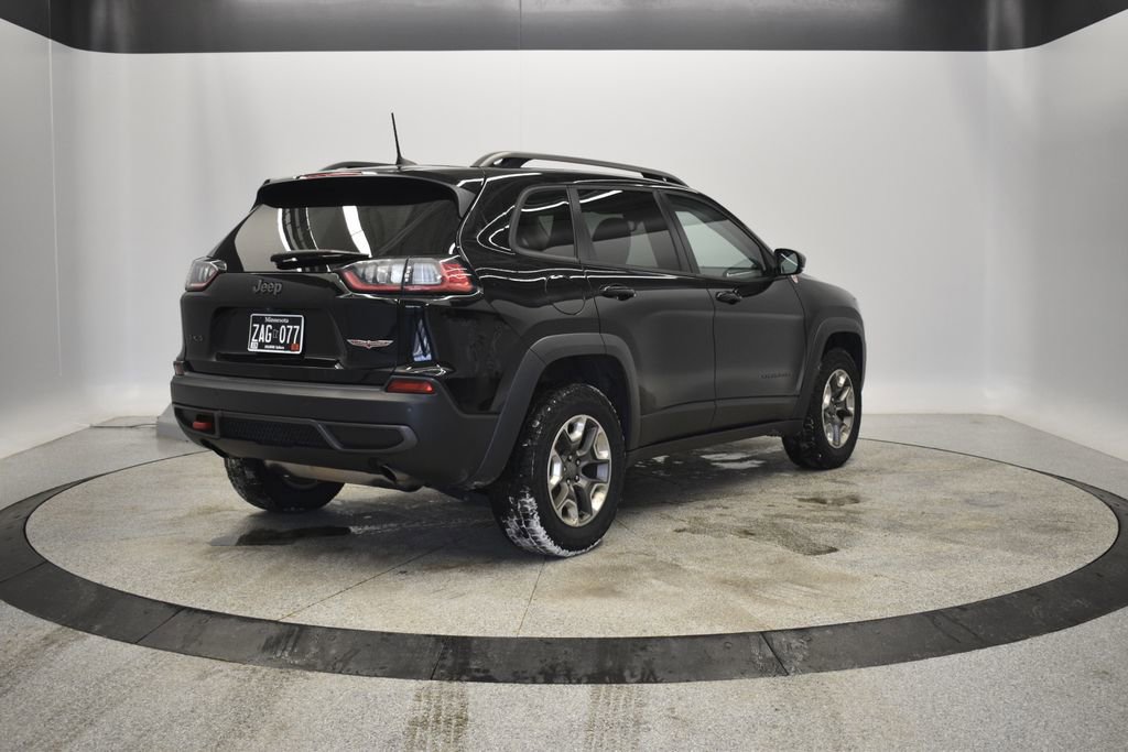 Used 2019 Jeep Cherokee Trailhawk w/ Cold Weather Group image 7