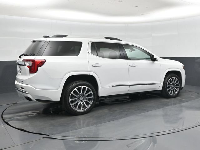 Used 2023 GMC Acadia Denali AWD/4WD image 3